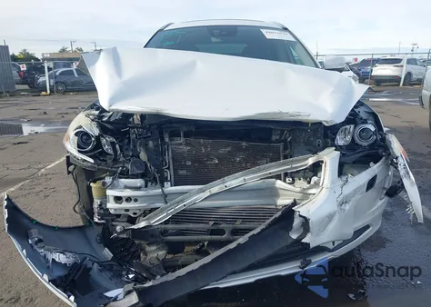 2015 Volvo Xc60 T6 Platinum from USA, damaged, VIN YV4902RM2F2666733